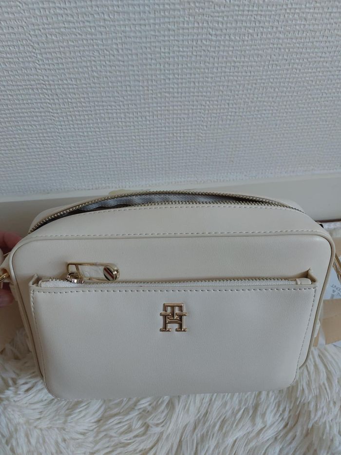 Sac à main Tommy Hilfiger - photo numéro 10