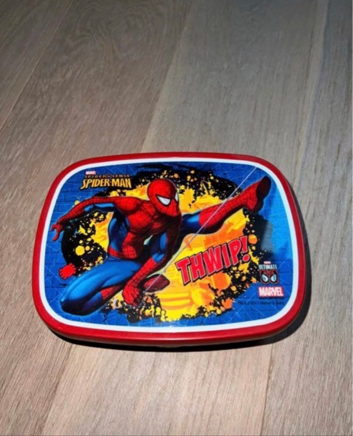 Boîte à goûter spider man rouge et bleu