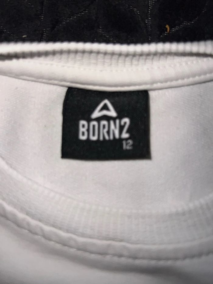 Sweat BORN2 12 ans  tbe - photo numéro 3
