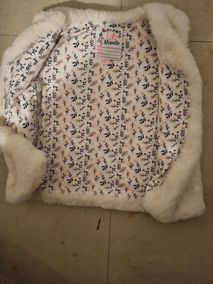 Vestes 9€ prix ferme 3&4 ans - photo numéro 3
