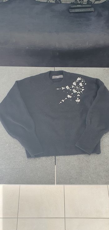 Pull noir et stress en S