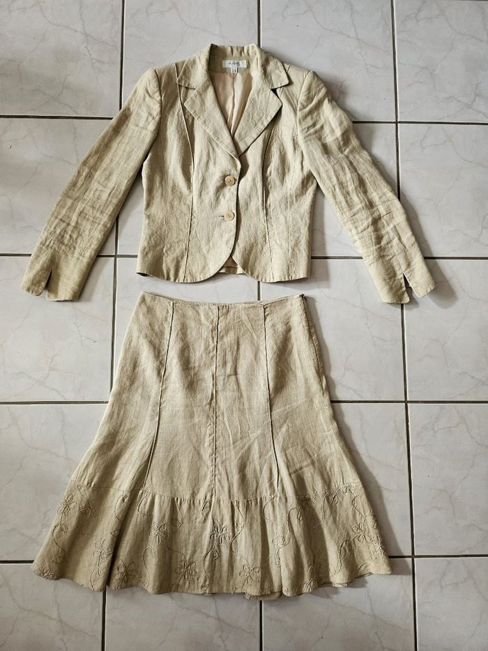 Ensemble veste et jupe