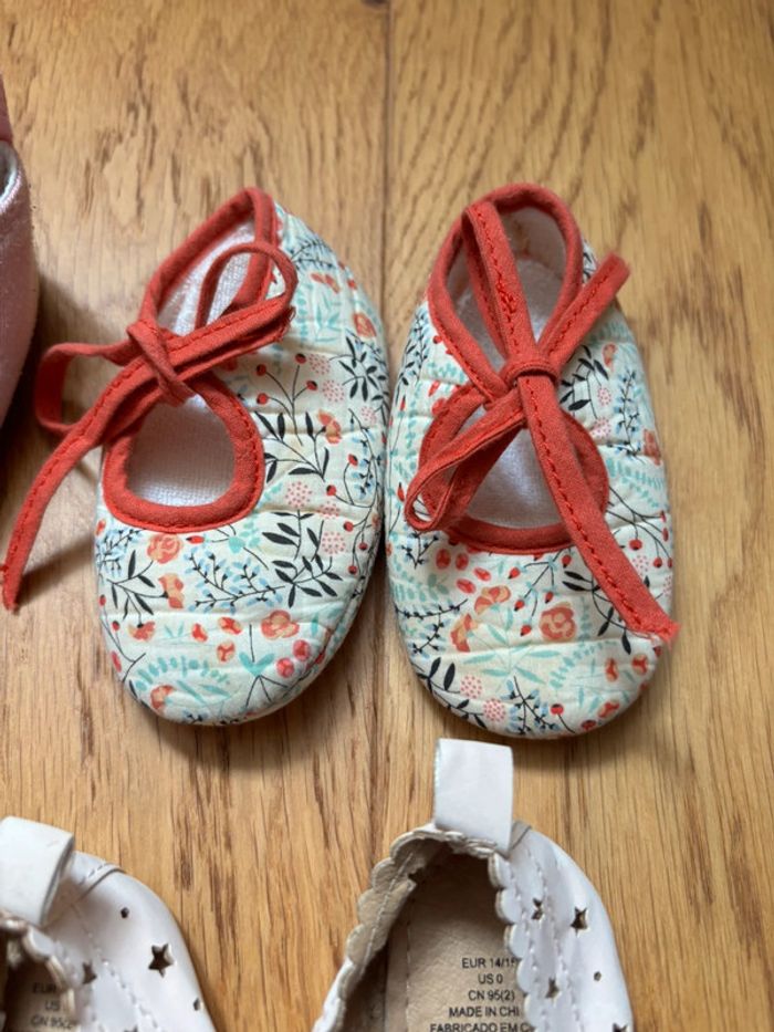 Lot chaussures bébé - photo numéro 2