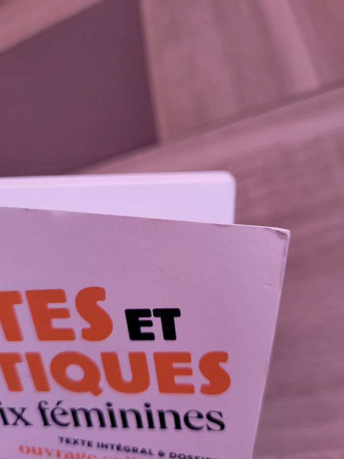 Livre Nouvelles réalistes et fantastiques des voix féminines - photo numéro 4