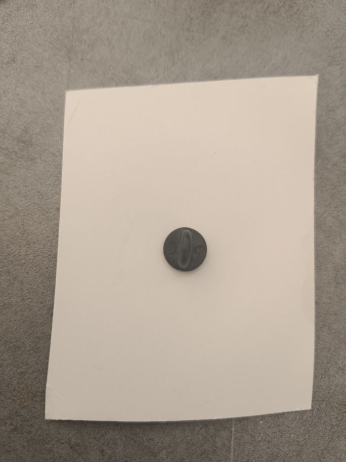 Porte clé et pins - photo numéro 3