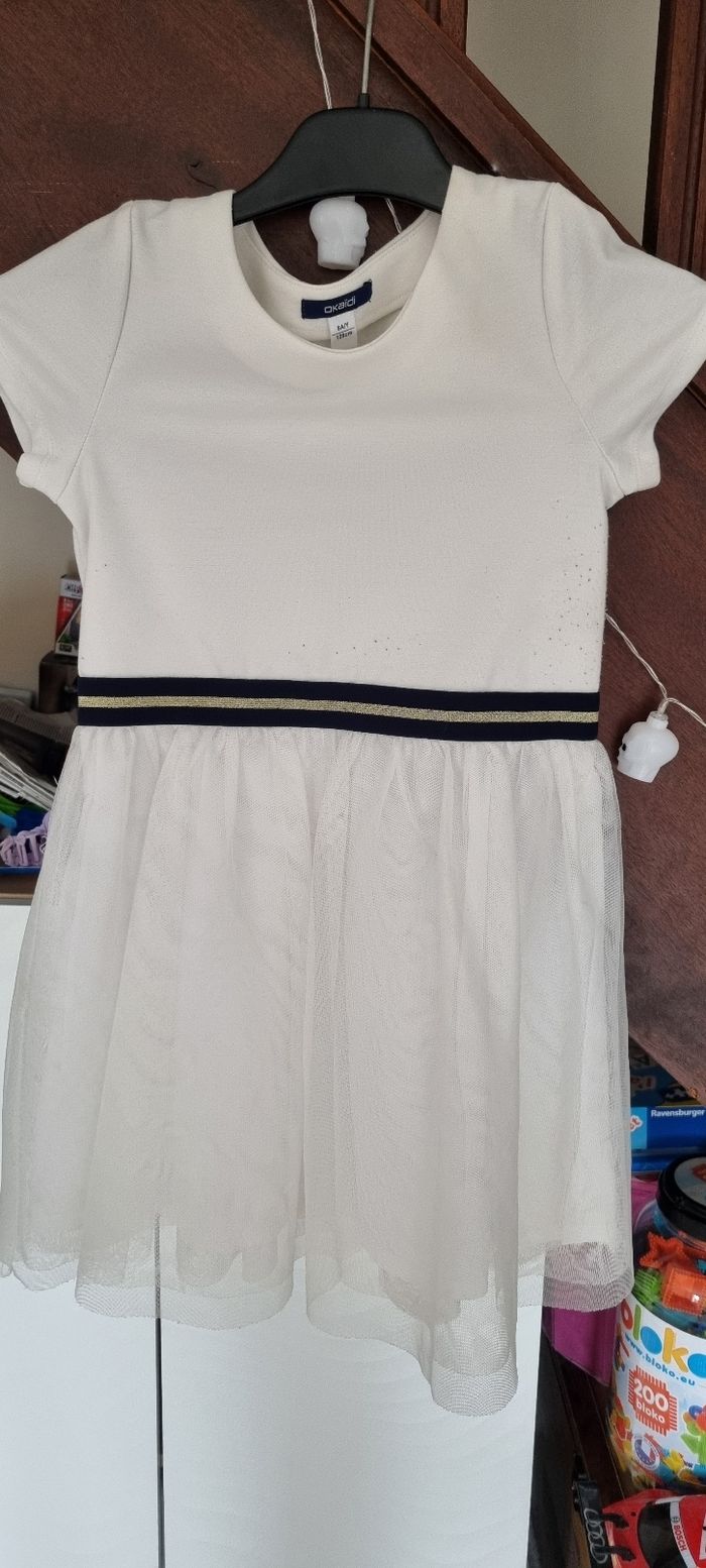 Robe blanche paillettes et haut velours bleu - photo numéro 3