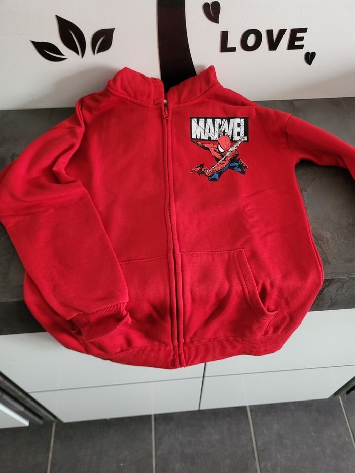 Veste / gilet à capuche spiderman 11/12 ans - photo numéro 2