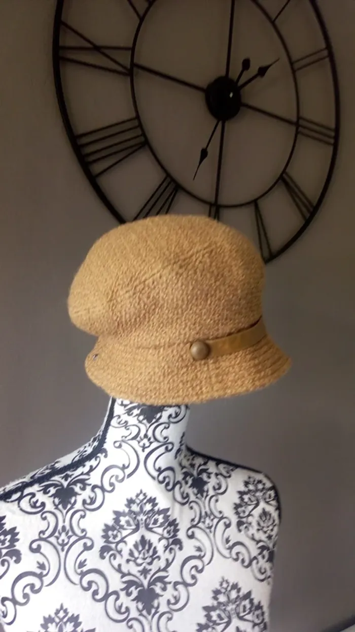 Chapeau épais automne hiver marron clair - photo numéro 2