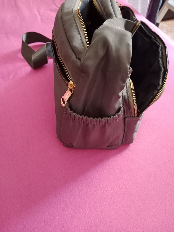 Vends sac à main bandoulière Ju - photo numéro 6