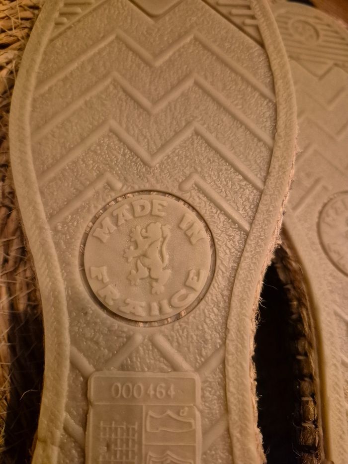 Chaussons espadrilles neufs - photo numéro 4