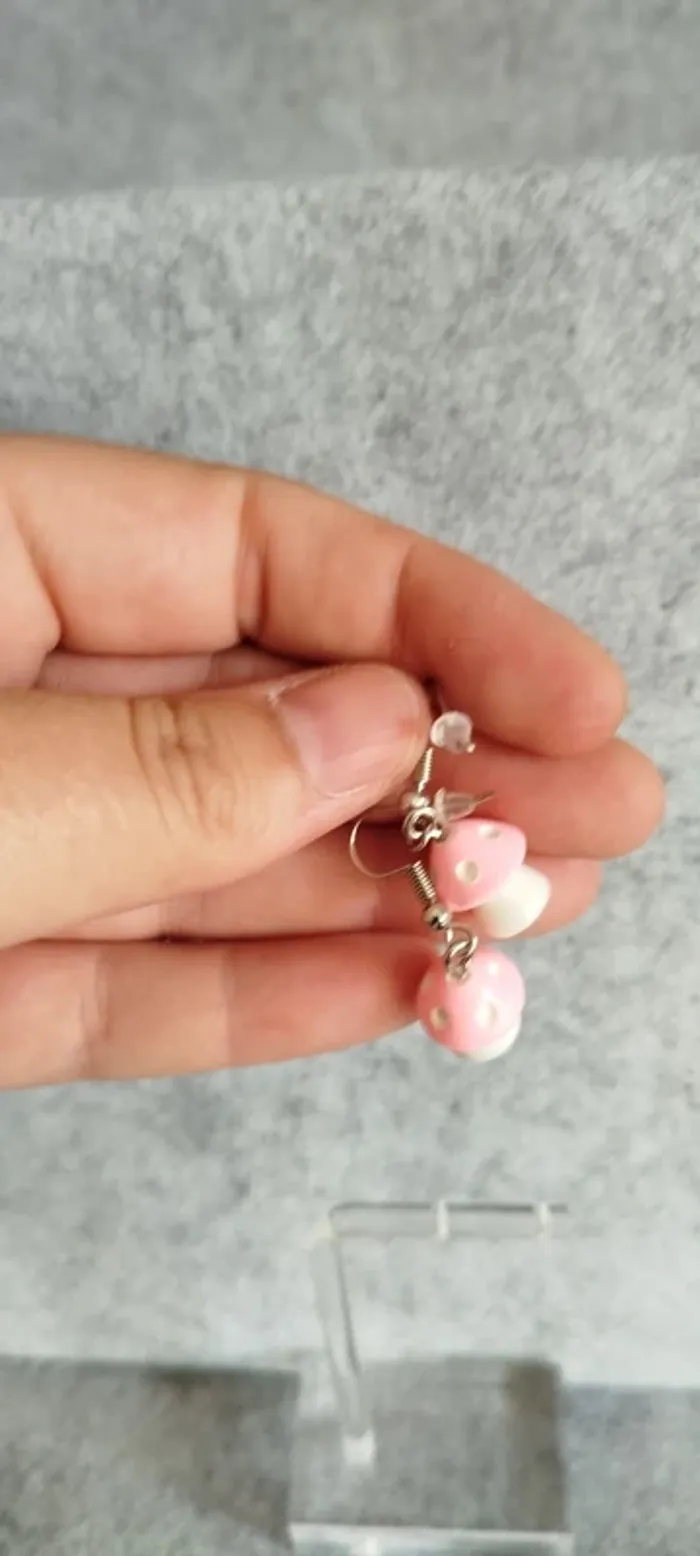🍄 Boucles d’oreilles ▪ champignons blanc et rose - photo numéro 3