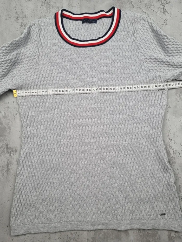 Pull gris Tommy Hilfiger – Taille M Femme (mesures en photos) - photo numéro 6