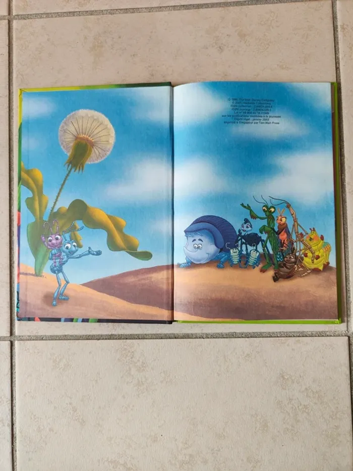 Livre 1001 pattes Disney Pixar - photo numéro 3