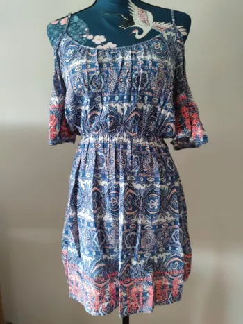 Robe d'été brodée Springfield