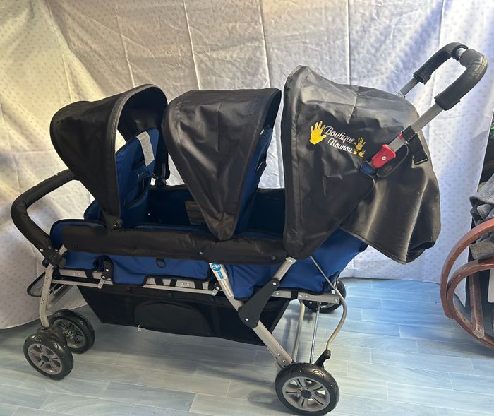 Poussette 3 places neuve - photo numéro 2