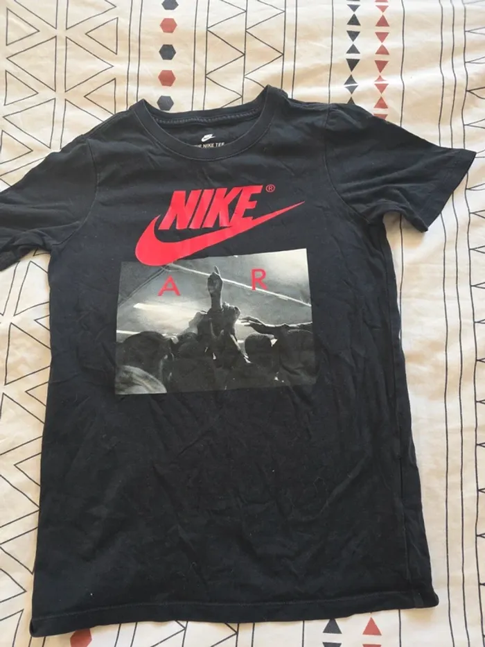 Tee shirt nike air 8/10 ans