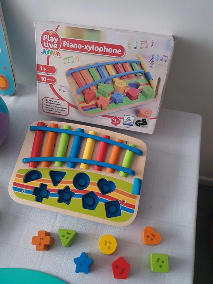 Lot bebe ballon hochet jouets sonores lumineux livres à toucher doudou elephant - photo numéro 5