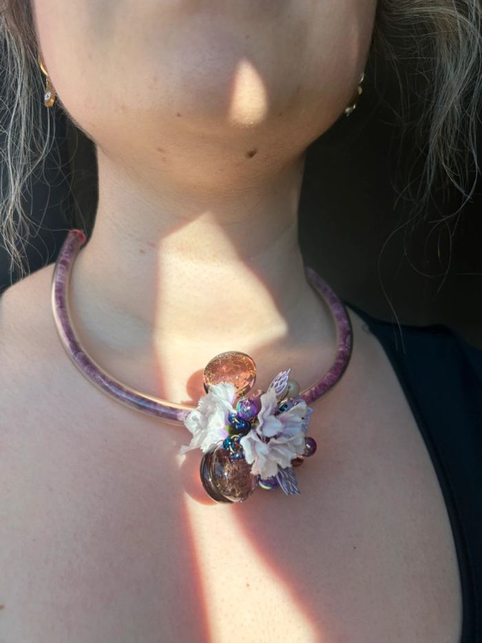 Collier fleur rose - photo numéro 3