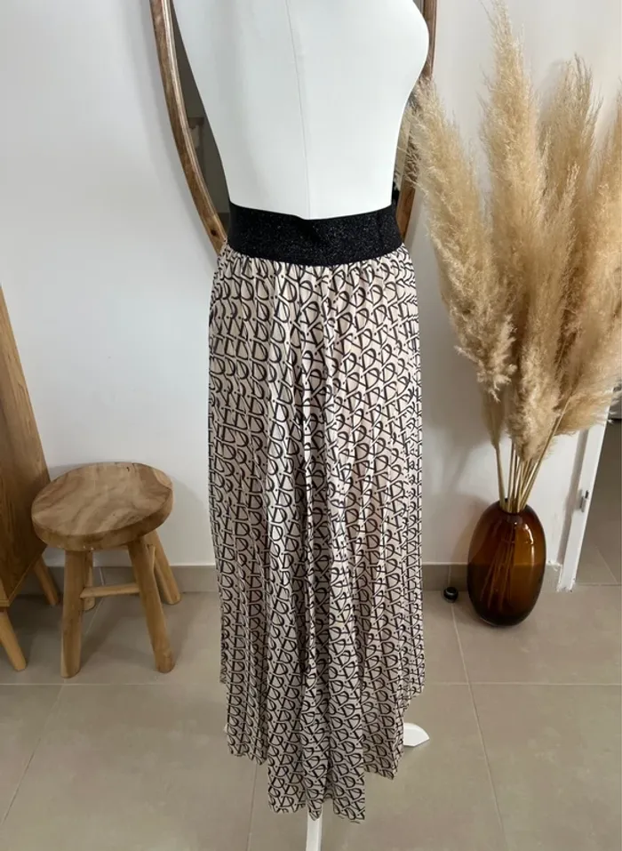 Jupe midi beige avec monogramme D - photo numéro 4