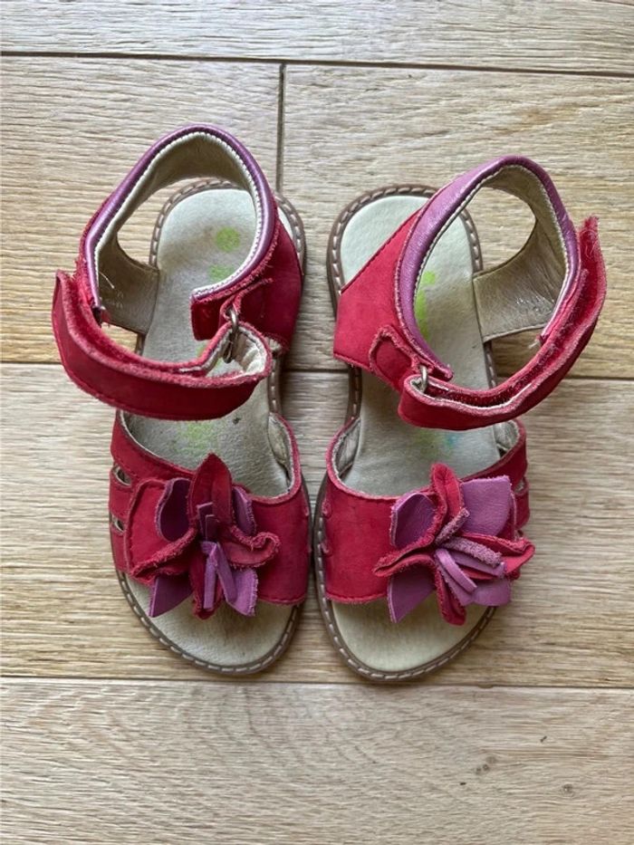 Vends sandales ixoo cuir fuschia taille 27 bon état - photo numéro 2