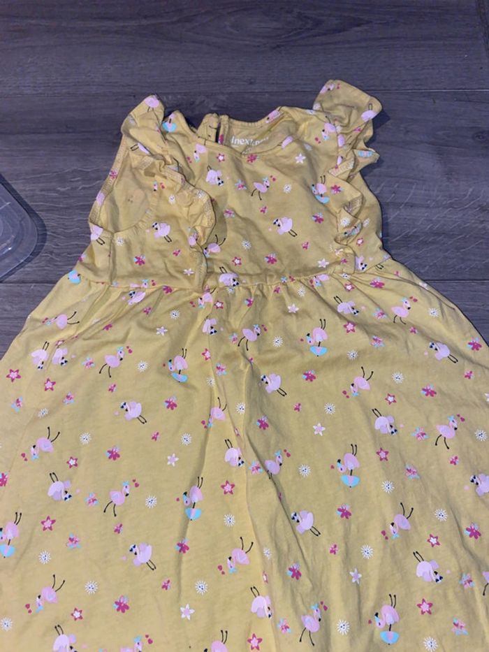 Robe jaune - photo numéro 2