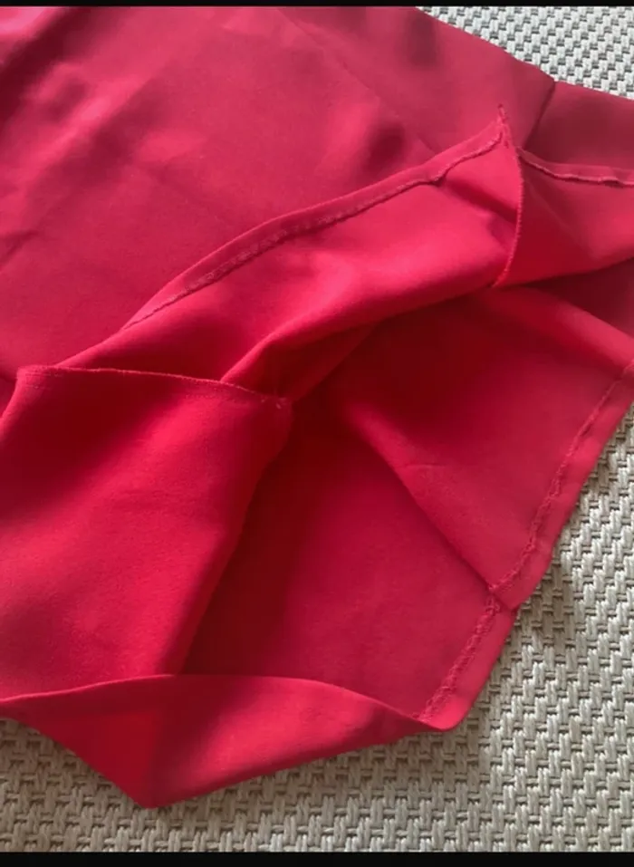 Robe courte rouge - photo numéro 4