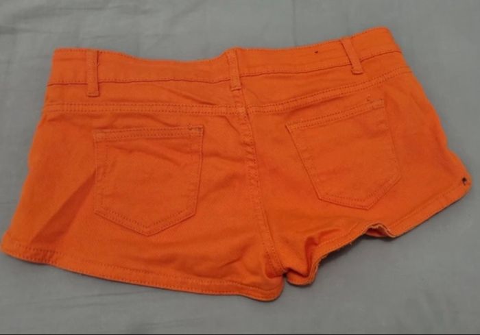 Short orange - photo numéro 2
