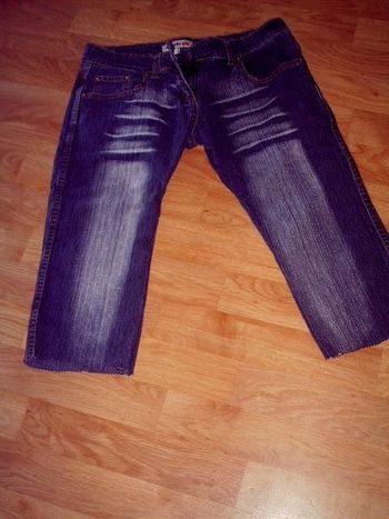 Bermuda JENNYFER jean bleu foncé et délavé sigle dollars 40 TBE