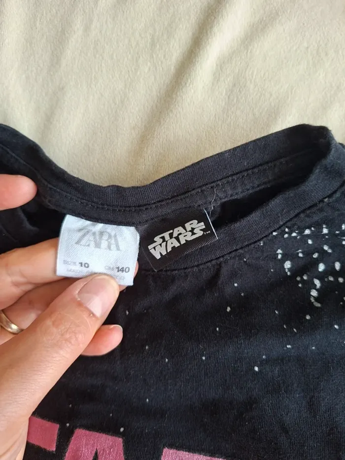 t-shirt fille manches longues, noir, écriture Star Wars, taille 10 ans, marque Zara - photo numéro 2