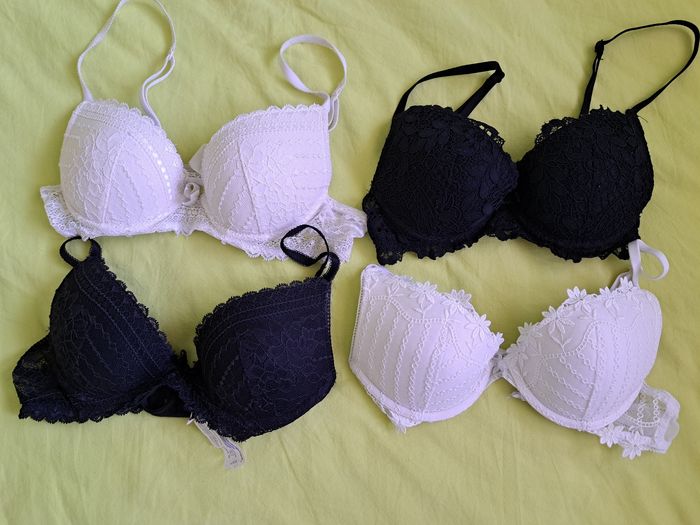 Lot 4  soutiens gorge push up etam