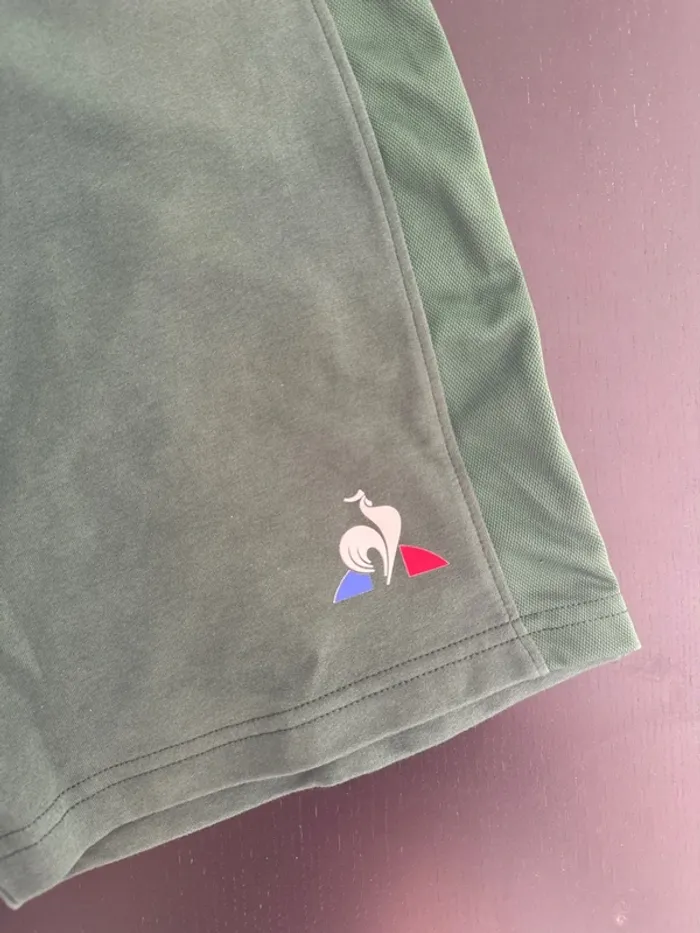 Short AS Saint-Étienne domicile – Le Coq Sportif – Taille 14 ans – Neuf - photo numéro 3