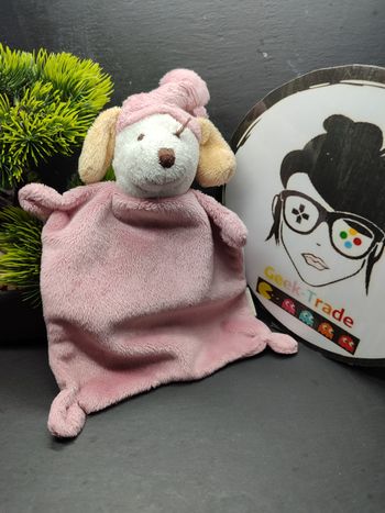 doudou plat chien lapin cartoon club rose blanc beige bonnet marron ancien Parme