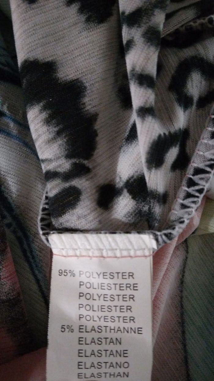 Tee-shirt femme T.44/46 - photo numéro 5