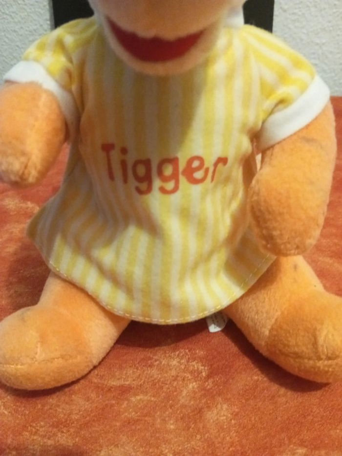 Tigrou avec pyjama Tigger et bonnet, Disney - photo numéro 3