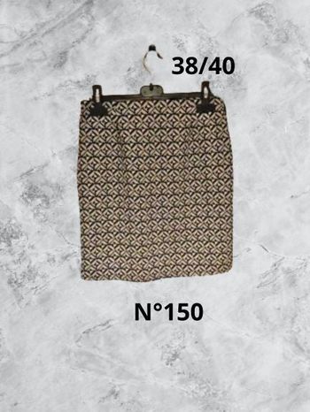 N°150 Jupe noir/blanc T38/40. Kiabi.