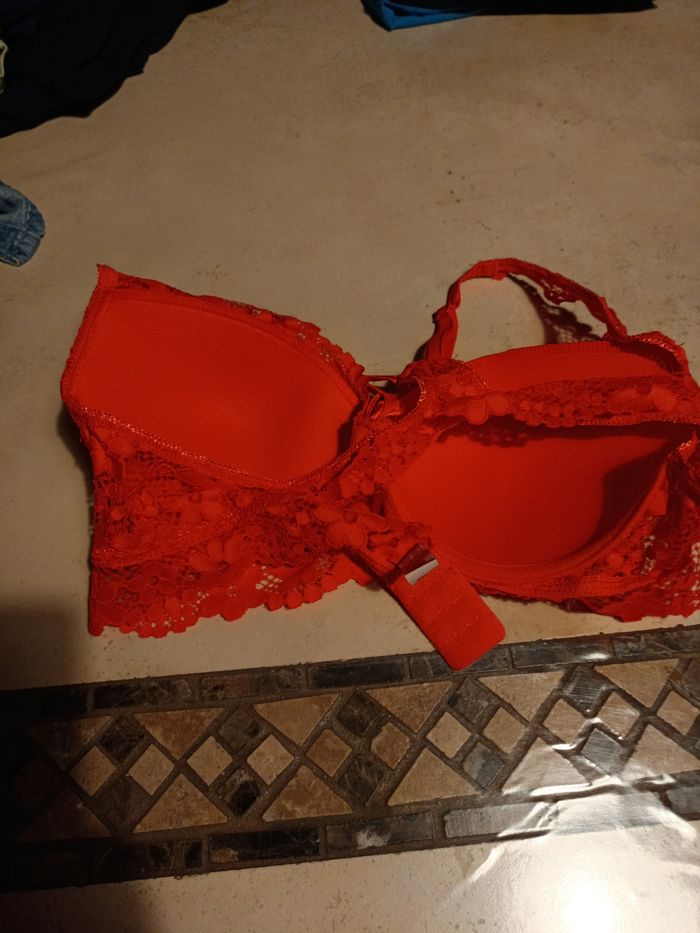Soutien gorge - photo numéro 3