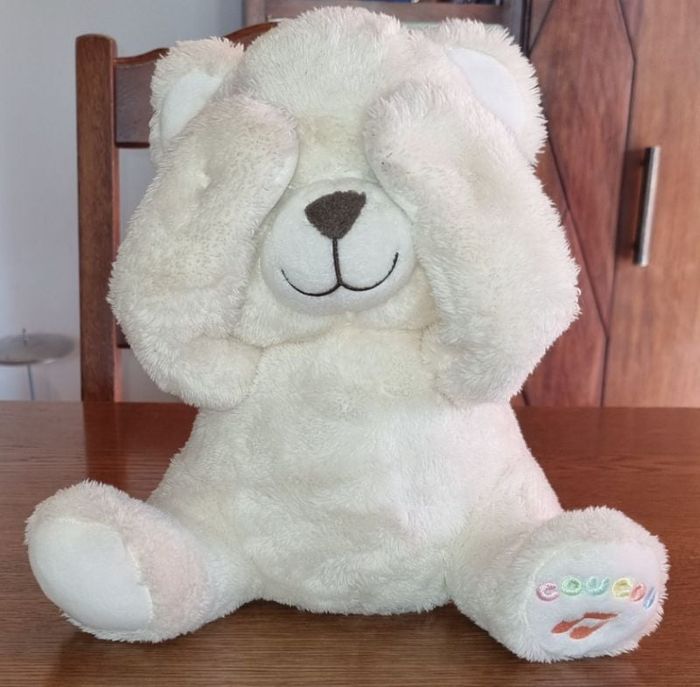 Gipsy l'ourson caché coucou