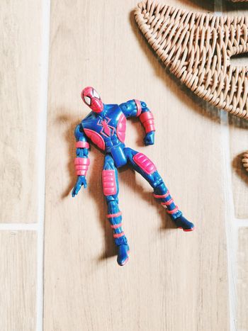 🦟 Figurine Spider-man Sneak attack web trap catcher année 1987 marque Toy biz vintage (MMS)