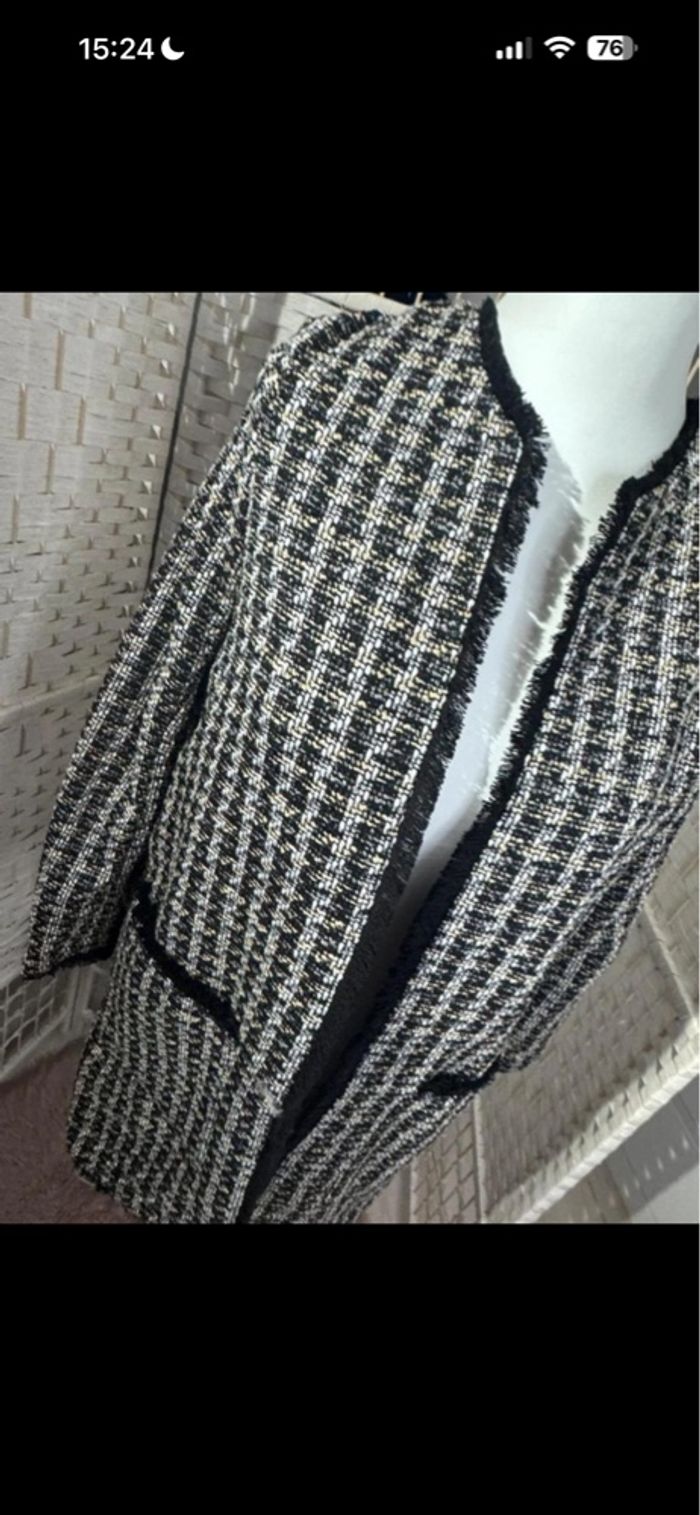 Veste longue chic classe- Noir Et Blanc - Très Bon Etat - photo numéro 4