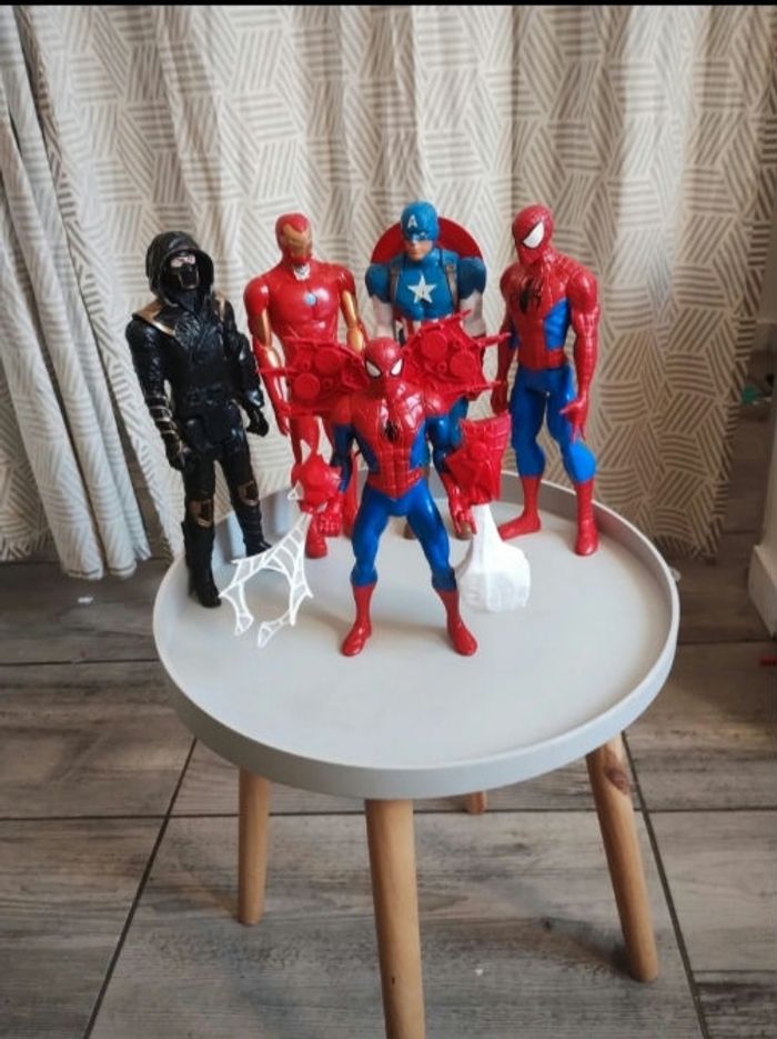 Lot de 5 super héros Marvel