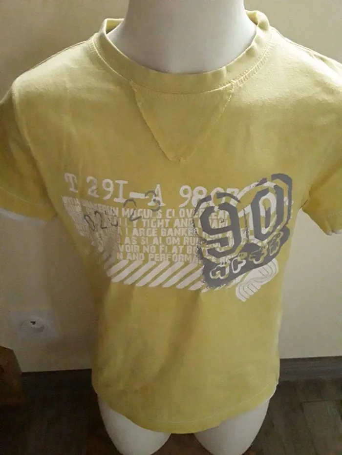 Tee-shirt manches courtes 6 ans (114 cm) - photo numéro 2