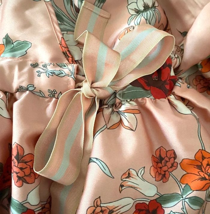 Robe D’été Satinée Imprimée Fleurs Taille 40 - photo numéro 10