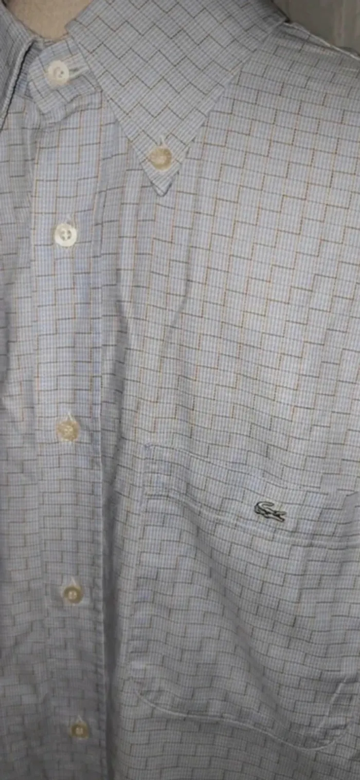 Très belle chemise lacoste 44