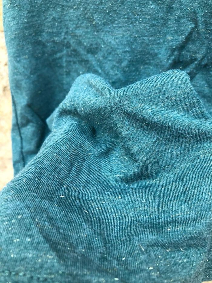 T shirt vert à paillettes - photo numéro 3