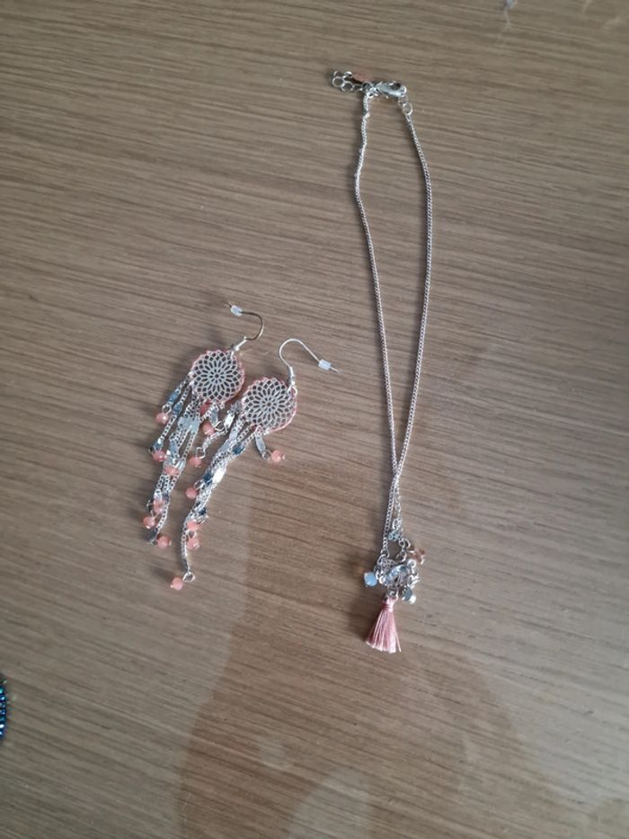Ensemble collier et boucles