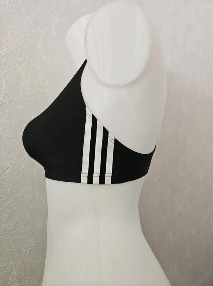 Brassière.
Adidas.
Taille : 36 (voir étiquette) - photo numéro 4