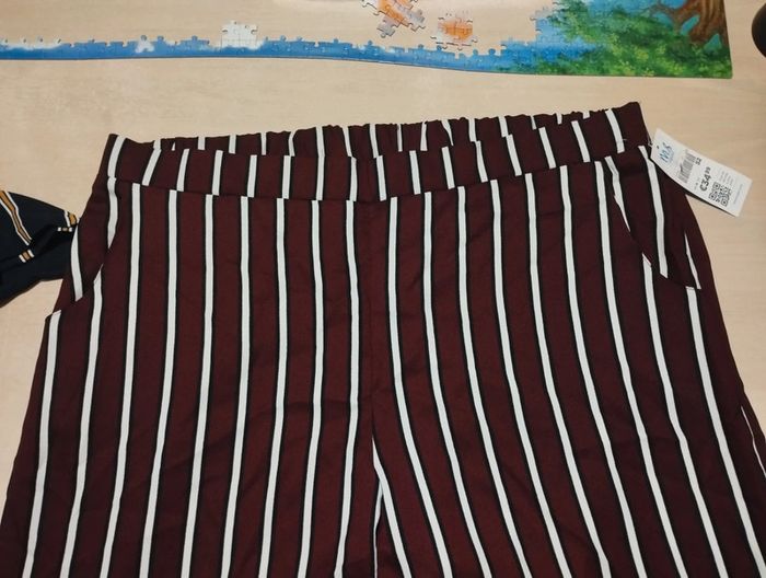 2 pantalons - photo numéro 2