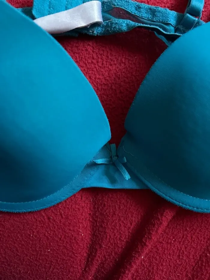 Soutien gorge - photo numéro 2