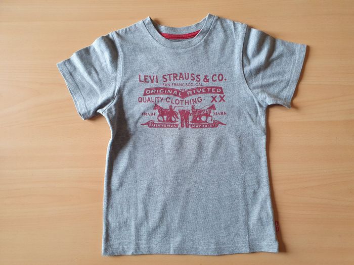 T-shirt Levi's