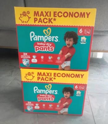 2 cartons de couches Pampers pants taille 6